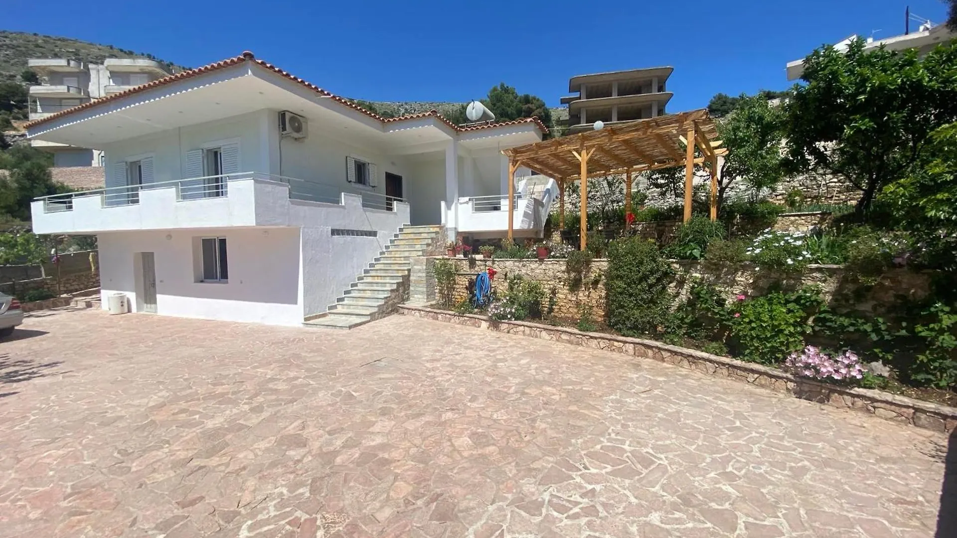 公寓 Sarsed Home, Sarandë